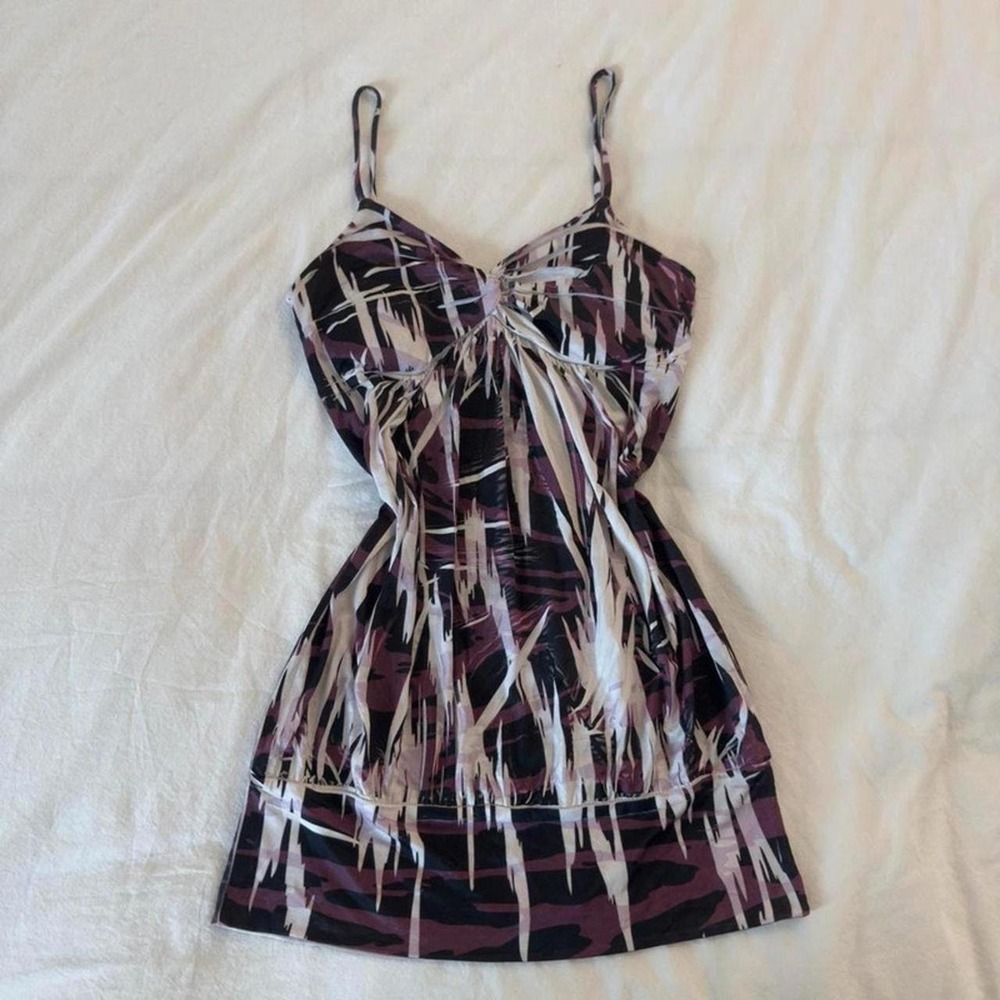 Purple and white Y2K tank top